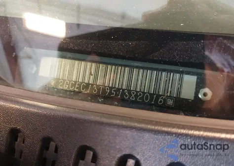 2005 Chevrolet Silverado 1500 Ls z USA, uszkodzony, nr VIN 2GCEC13T951382016